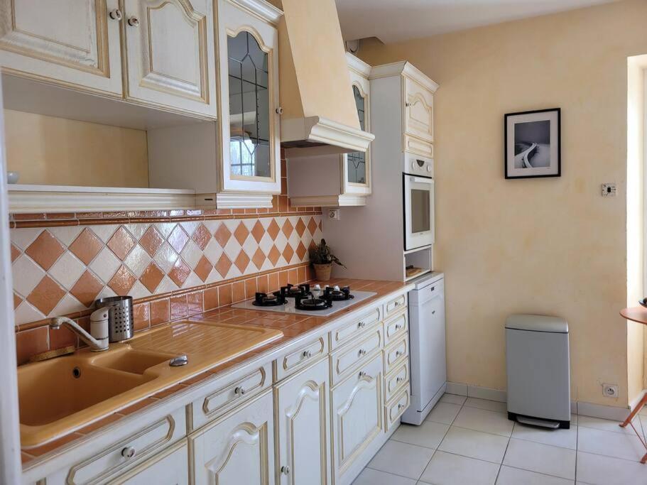 Maison Au Calme A 2 Pas Du Port カンカル エクステリア 写真